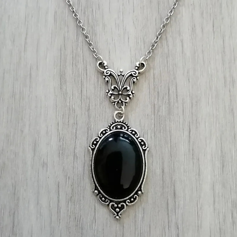 Collar de mariposa de cristal negro gótico para mujer: gargantilla vintage de vampiros y brujas