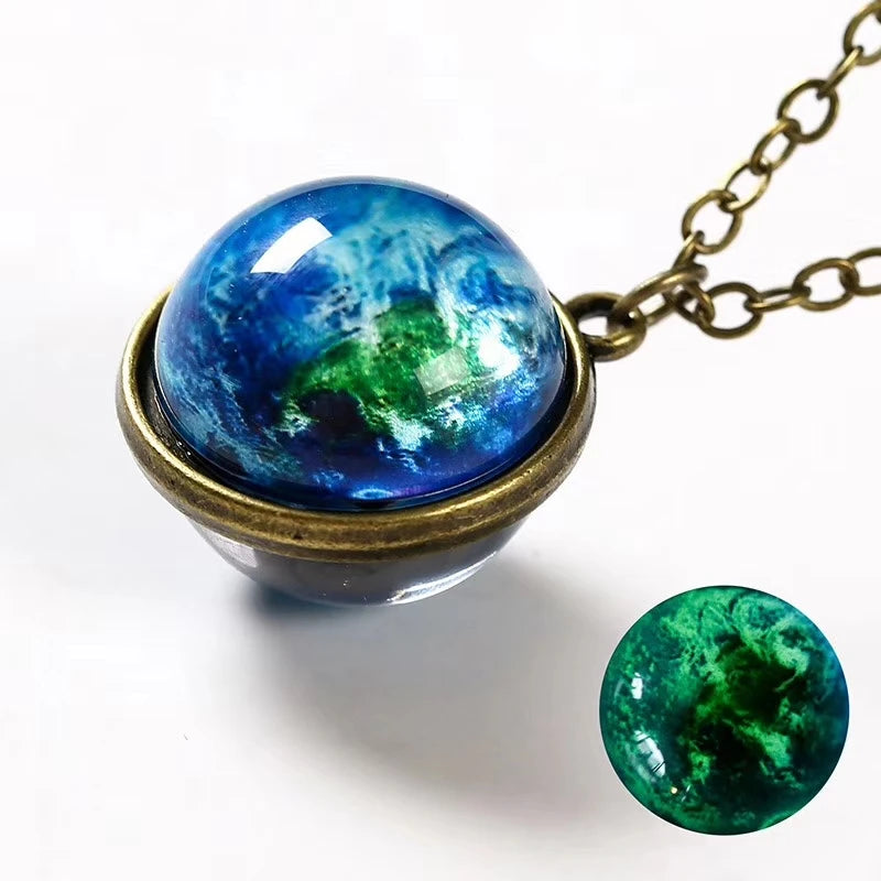Trendy Round Pendant Glass Necklace – Unisex Fashion Statement