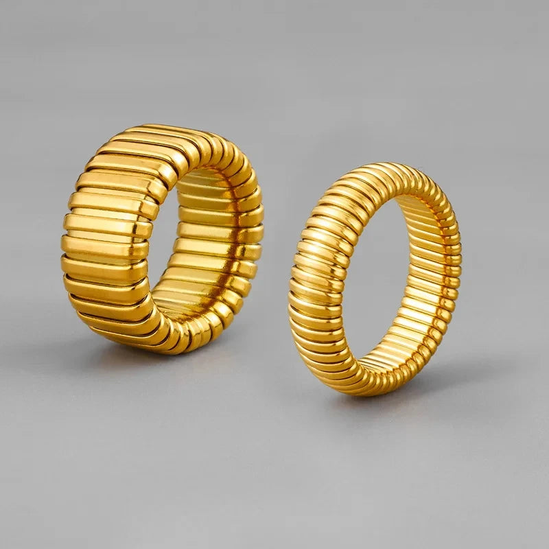 Anillo ancho de acero inoxidable pulido chapado en oro y plata de 18 quilates de Peri'sBox: regalo de joyería unisex resistente al agua