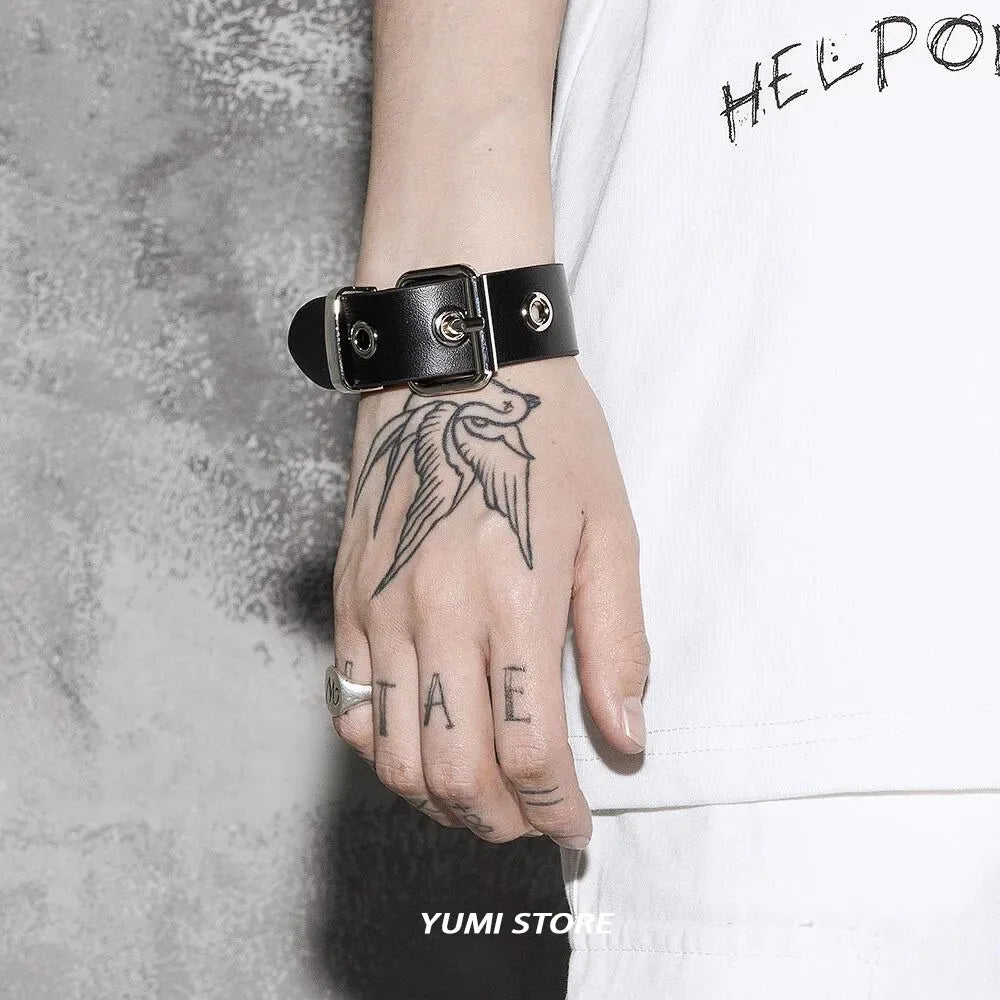 Pulsera de cuero con cadena de estrellas estilo punk vintage: diseño geométrico elegante para hombres y mujeres