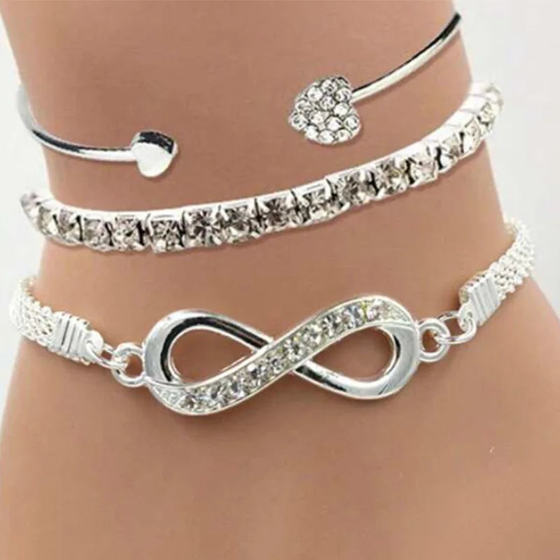 Pulsera con dije de circonita cúbica en forma de corazón: un moderno rastreador de actividad física y sueño para mujeres