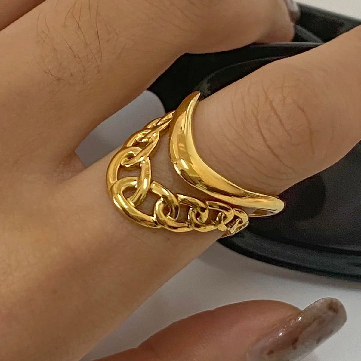 Juego de anillos apilables de acero inoxidable bañados en oro: joyas minimalistas y elegantes para mujeres