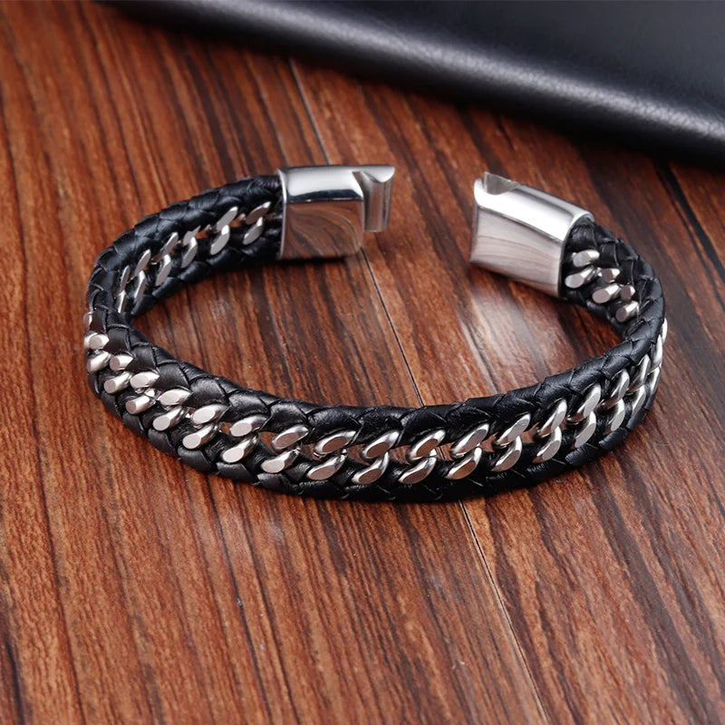 Men’s Leather & Stainless Steel Charm Bracelet – Stylish & Durable Accessory