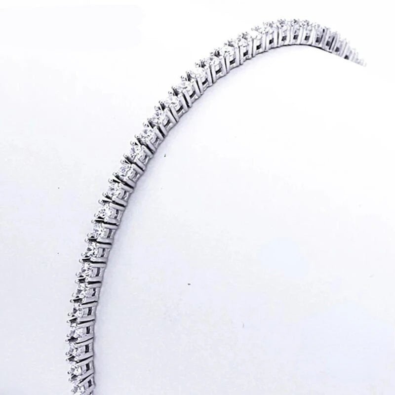 Elegante pulsera de plata de ley 925 con dije de circonita: lujo atemporal para cualquier ocasión