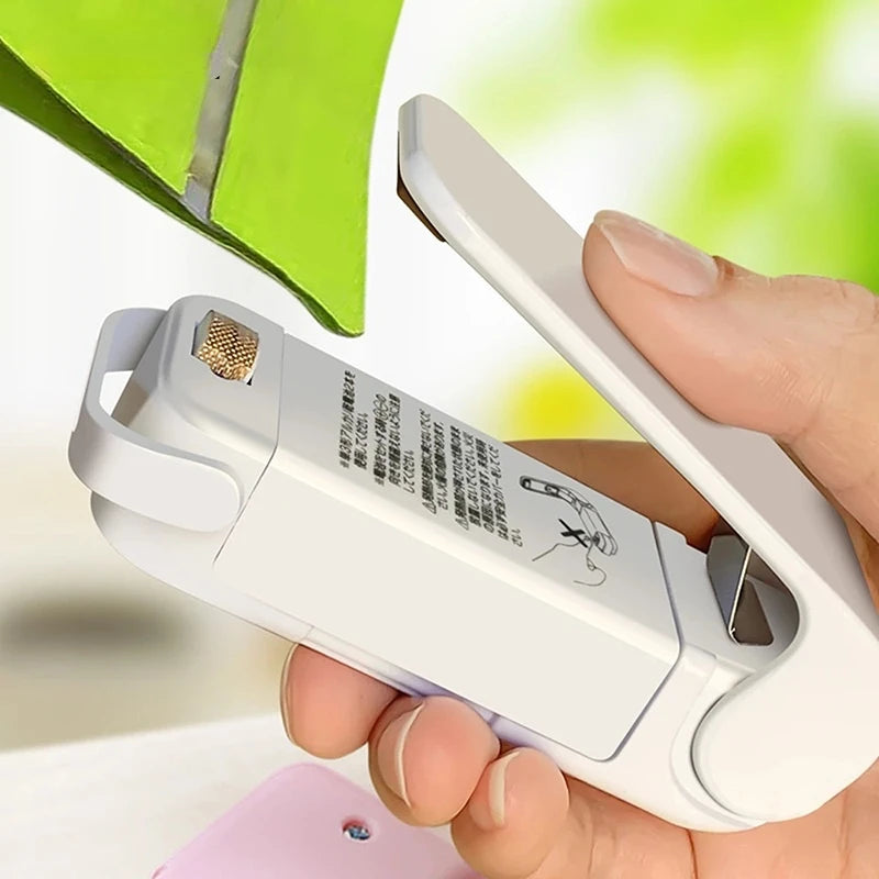 Handheld Mini Vacuum Sealer for Food Preservation – Compact & Airtight