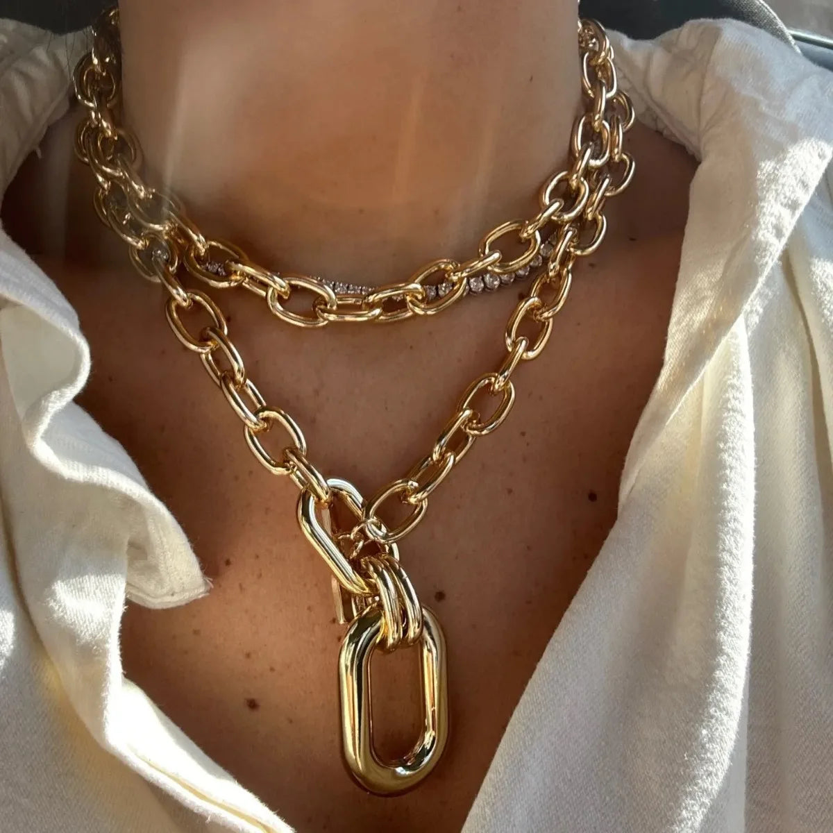 ✨Collar de cadena gruesa de metal moderno con colgante elíptico grande: joyería de moda para mujeres ✨
