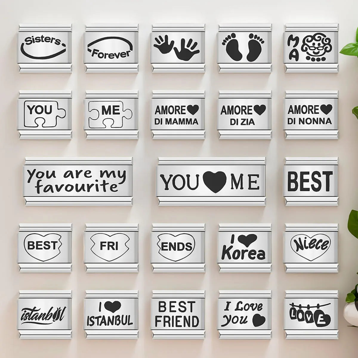 Pulsera italiana modular con dijes colgantes de colores: joyería personalizable de acero inoxidable con detalles de corazón y cristal