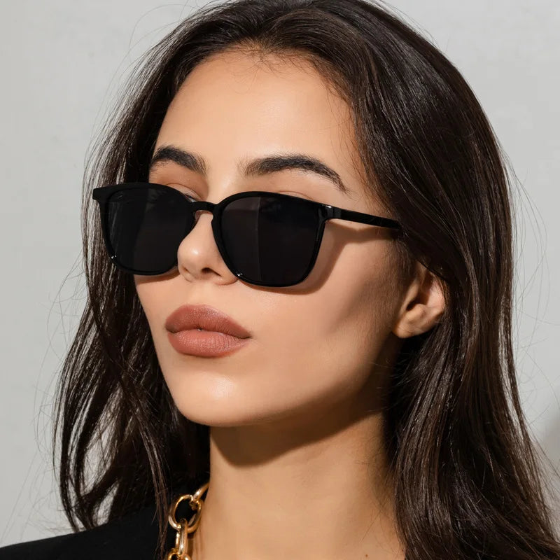 Retro Rectangle Sunglasses with UV400 Mirror Lenses – Stylish Oversized Eyewear for Men & Women