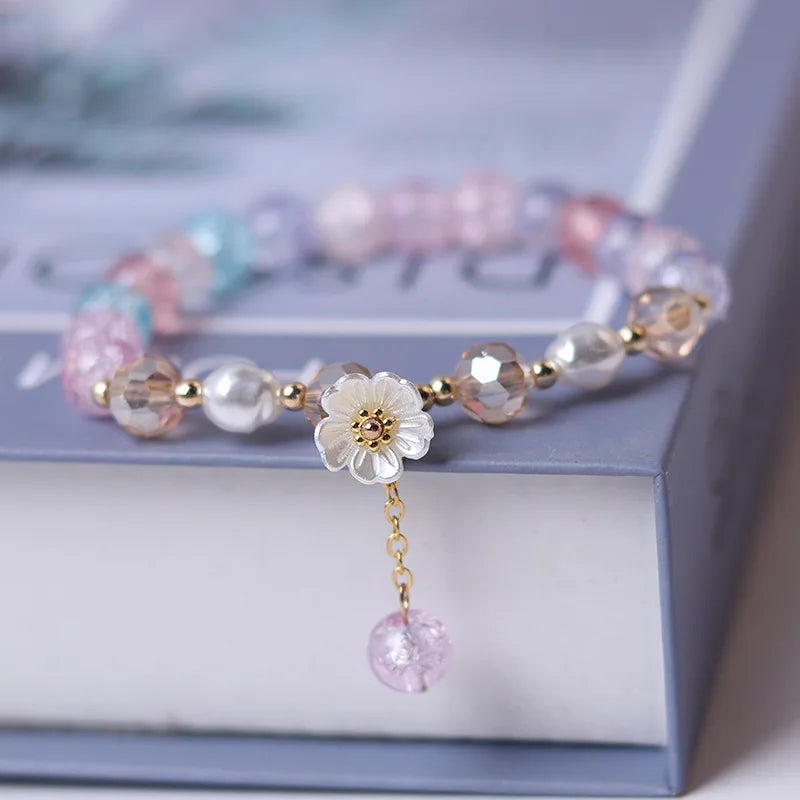 Pulsera de cuentas con flores de margaritas: elegante joyería con dijes de cristal para mujer
