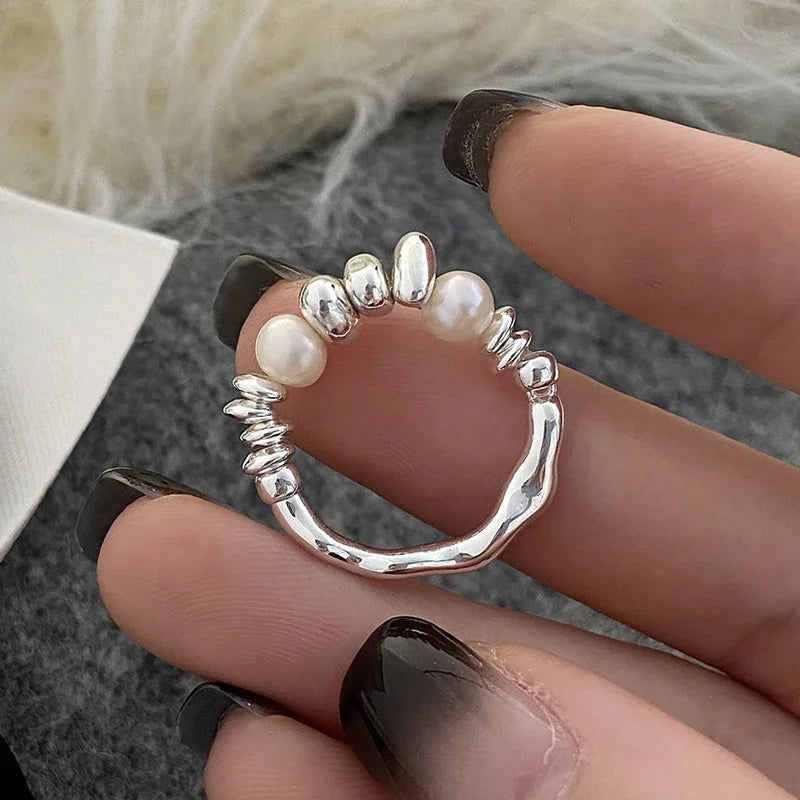 Anillo de plata de ley 925 con perla de agua dulce: elegante joyería minimalista para mujer