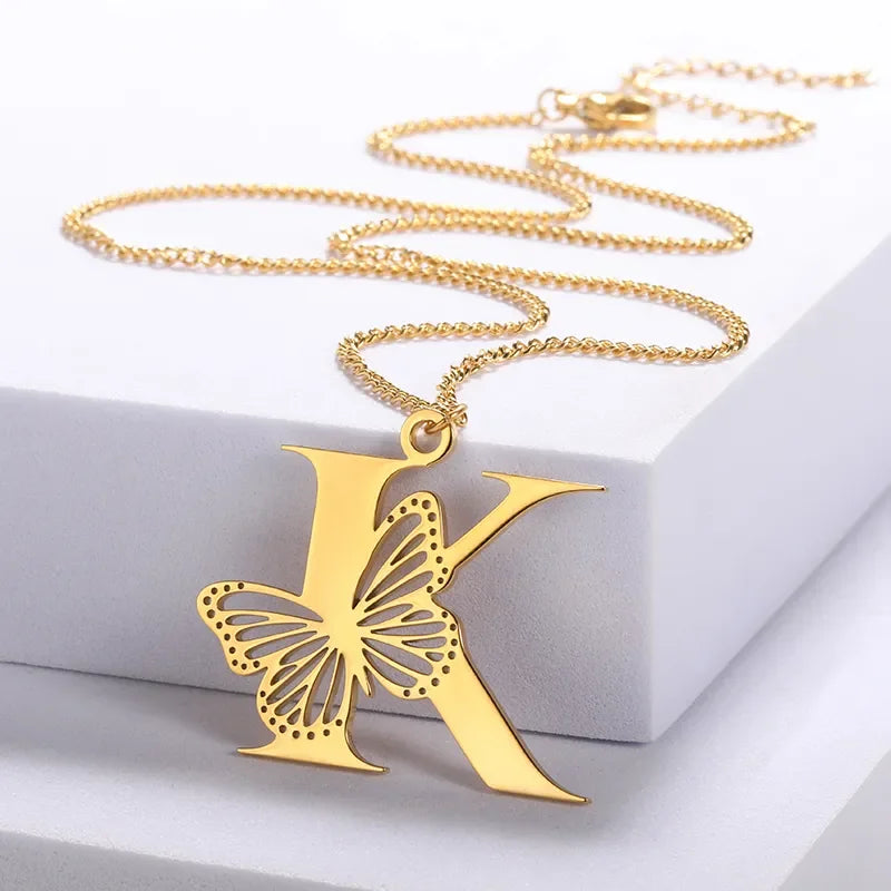 Elegant 18K Gold Butterfly Pendant Necklace – Trendy & Stylish Jewelry for Women