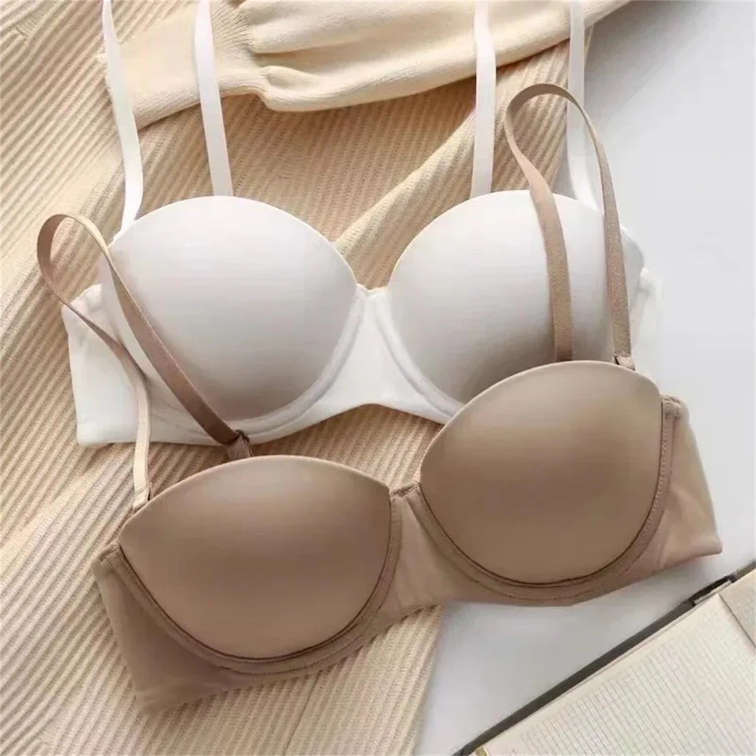 Push-Up Bra with Underwire for Women - Comfortable 3/4 Cup Invisible Bra