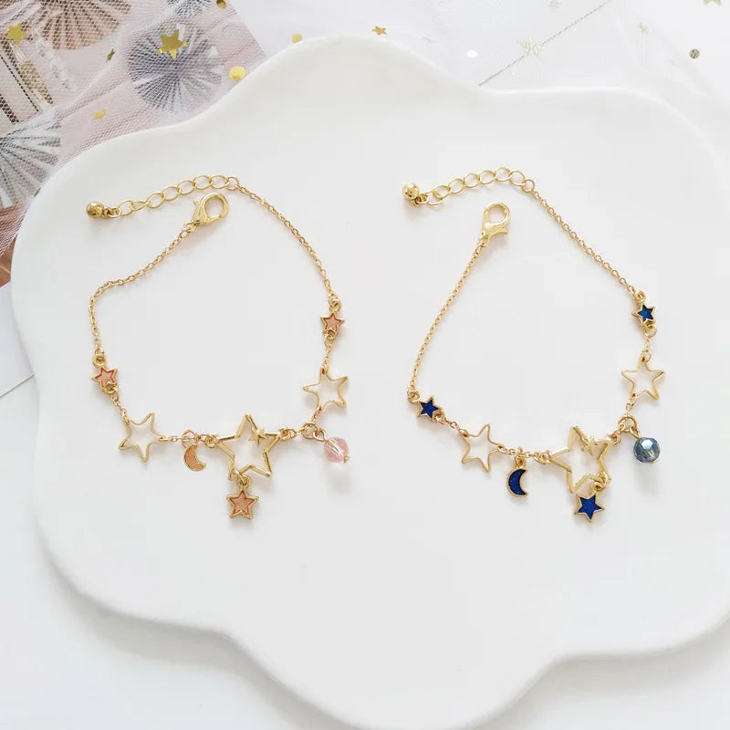 Elegante pulsera con dije de estrella y luna de circonitas: joyería ajustable de moda para mujeres y niñas