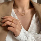Trendy Bowknot Pendant Necklace – Stylish Fashion Jewelry for Women