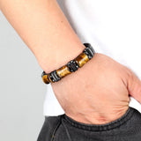 Pulsera magnética de acero inoxidable y piedra de ojo de tigre para hombre: accesorio energético elegante y potente