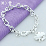 Pulsera con dije de trébol en plata de ley 925: joyería elegante y atemporal para mujeres