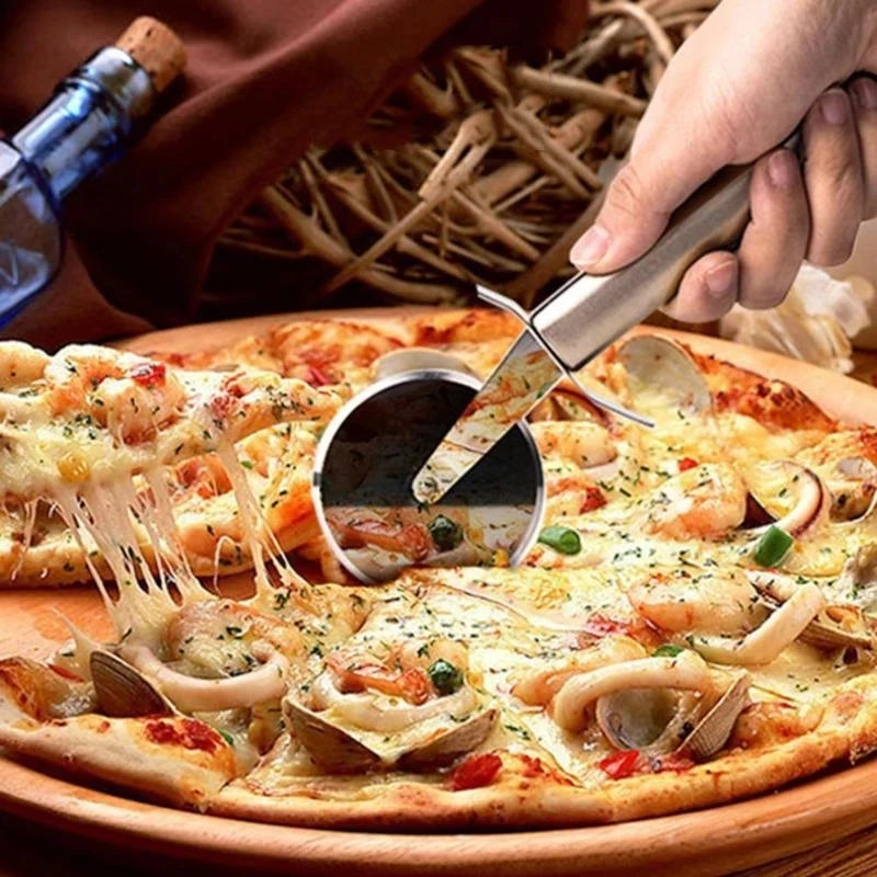 Stainless Steel Pizza Cutter Wheel – 6.5CM Knife for Pizza, Cake, Waffles & Cookies