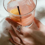 Anillo de múltiples capas con forma de bucle de EBbelle: acero inoxidable chapado en oro de 18 quilates, joyería hipoalergénica y que no se deslustra para mujeres