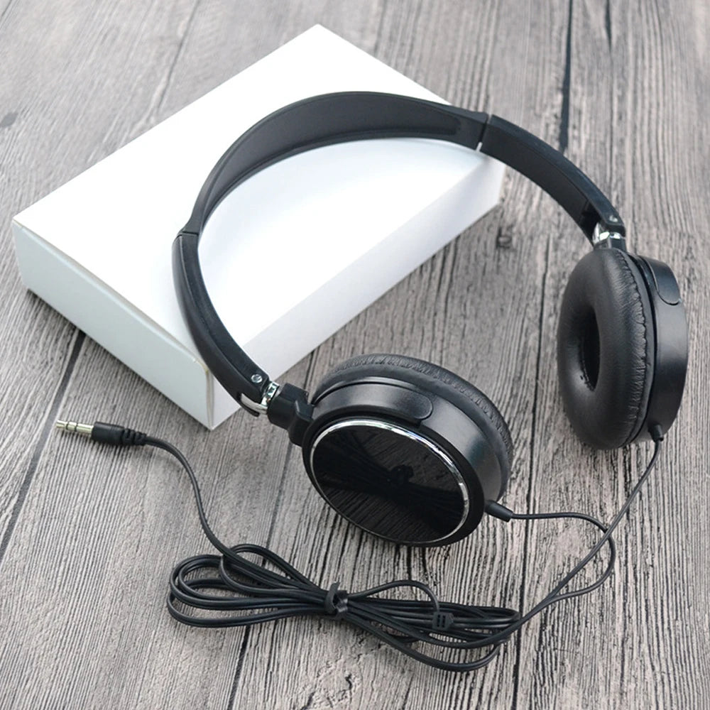 Auriculares supraurales con cable y cancelación de ruido: plegables, portátiles y con sonido estéreo para juegos, música y deportes