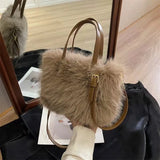Elegant Plush Pearl-Decorated Handbag for Women – Stylish Autumn & Winter Fashion Tote