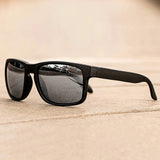 Gafas de sol polarizadas cuadradas clásicas negras: protección UV400 para deportes y aventuras al aire libre