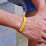 Pulsera de cuerda náutica para hombre: elegante pulsera con dije de barco de aleación de zinc