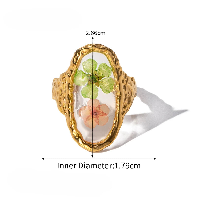 18K Gold Plated Polygonal Dry Flower Ring – Minimalist & Waterproof Statement Jewelry