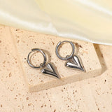 Pendientes de acero inoxidable con forma de corazón: joyas elegantes para mujer
