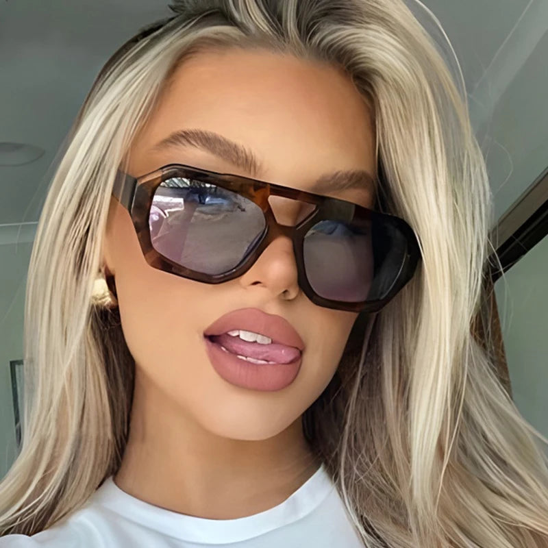 Vintage Square Sunglasses – Thick Frame Double Bridge UV400 Eyewear for Women & Men