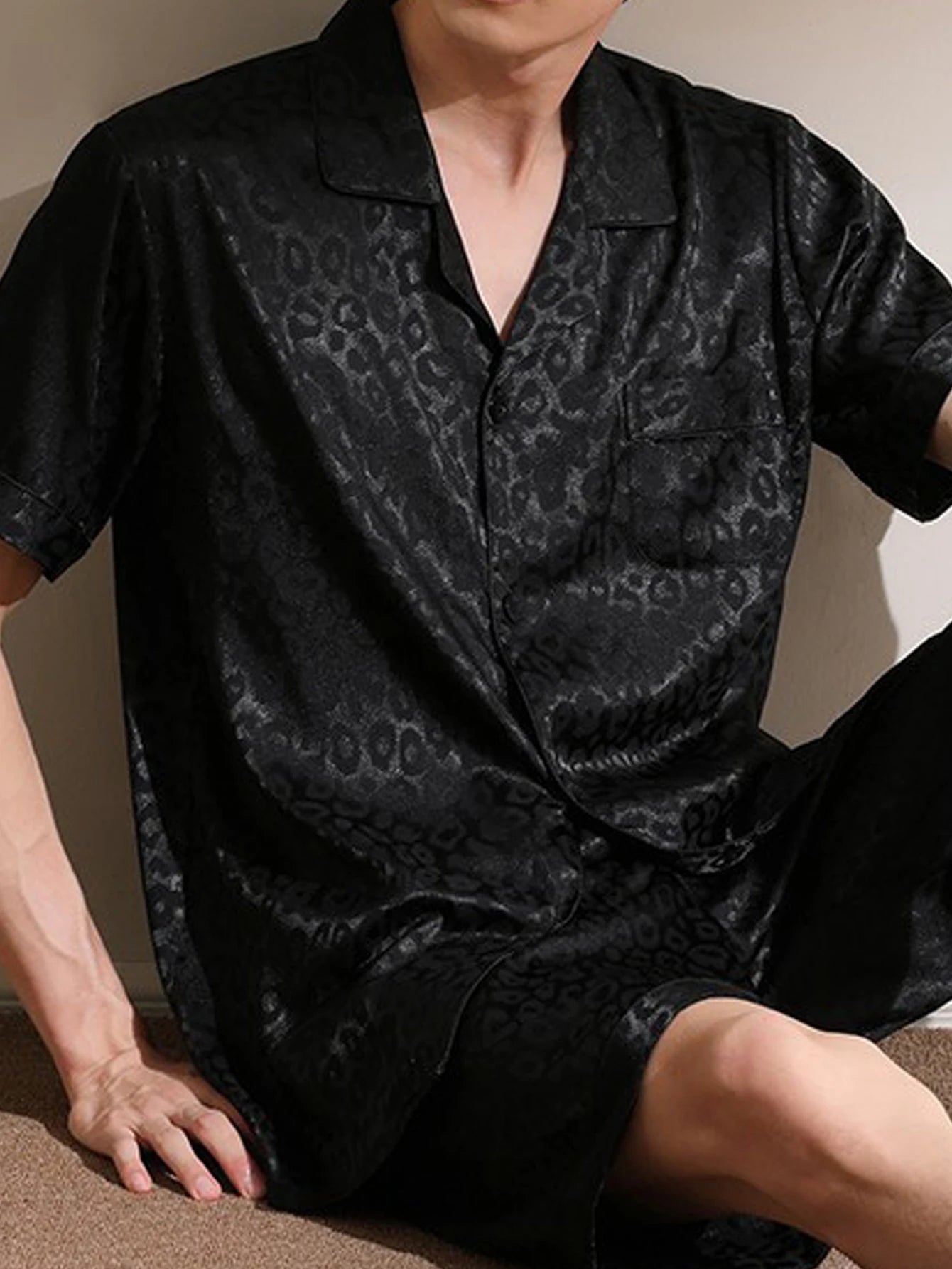 Men’s Leopard Print Pajama Set – Soft Polyester & Spandex Sleepwear with Elastic Waist