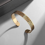 Classic Stainless Steel Charm Bracelet – Unisex Fashion Accessory