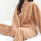 Women's 2-Piece Velvet Fleece Set | Warm Pullover & Pants Loungewear