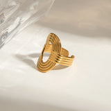 Anillo minimalista ovalado retorcido: acero inoxidable chapado en oro de 18 quilates, resistente al agua y a la decoloración