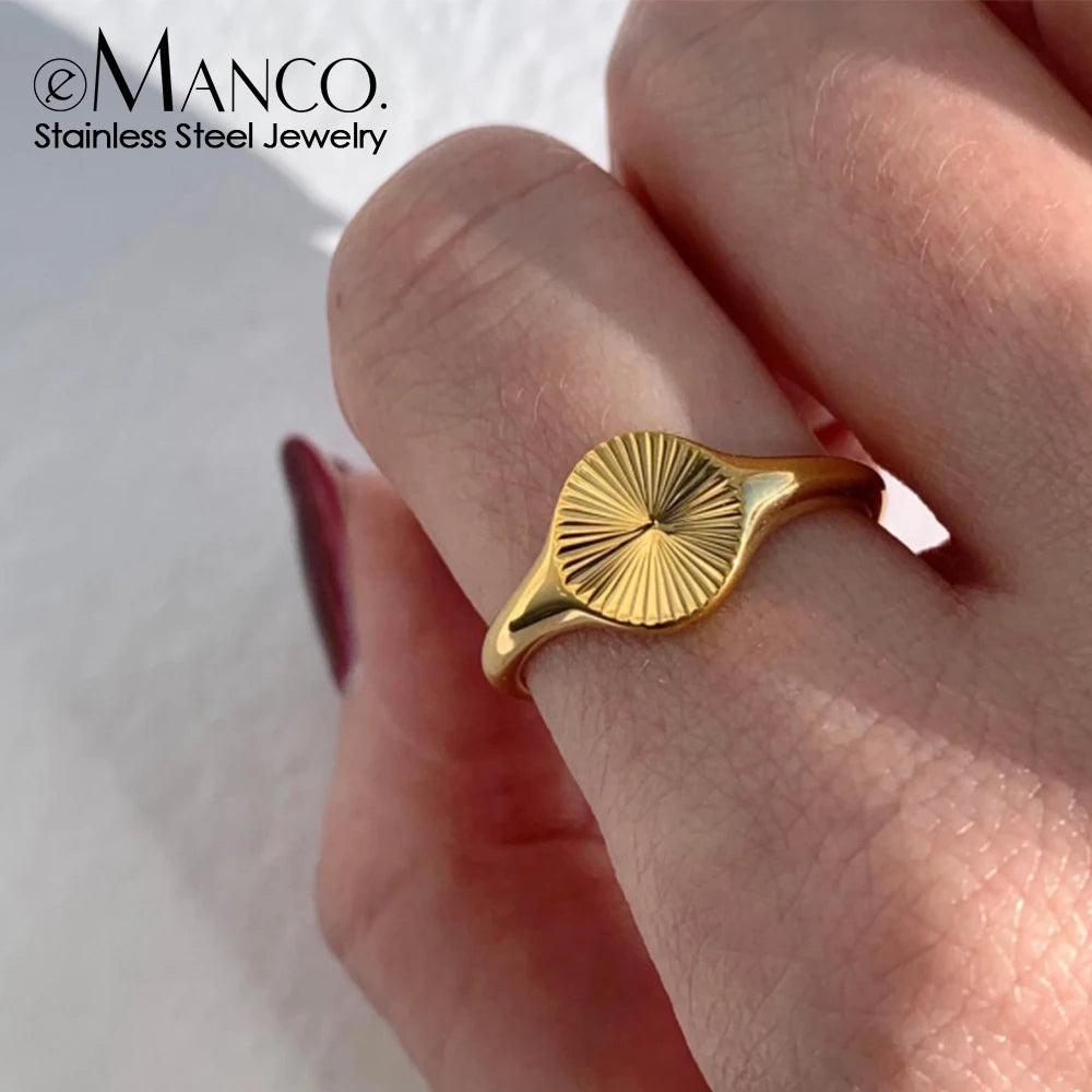 Anillo de acero inoxidable con diseño geométrico llamativo: joyería llamativa de inspiración punk