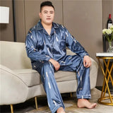Men’s Ice Silk Pajama Set – Lightweight, Breathable Sleepwear for Comfort and Style