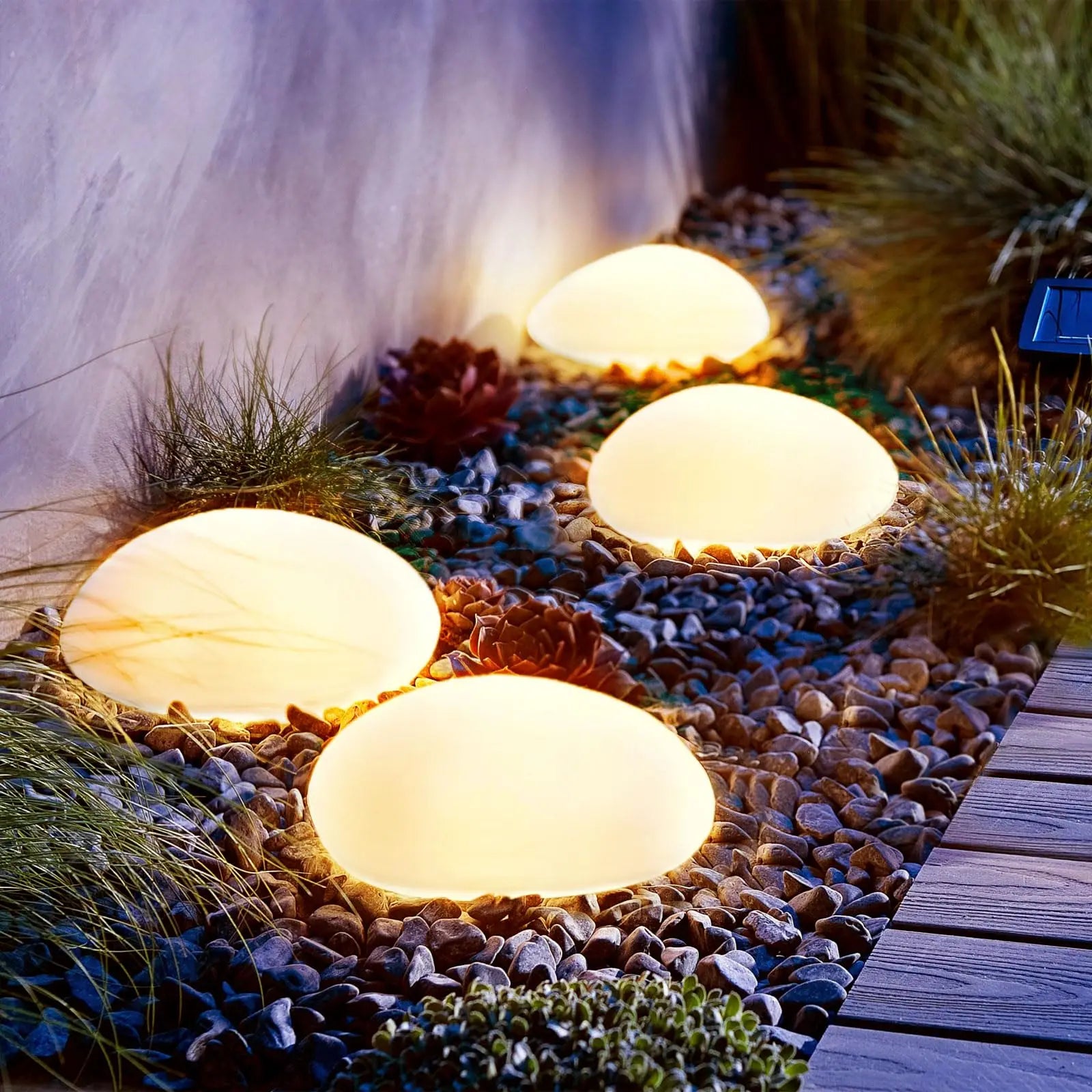 Solar-Powered Outdoor LED Garden Lights – Weatherproof Pathway Lighting for Yard, Patio & Walkways