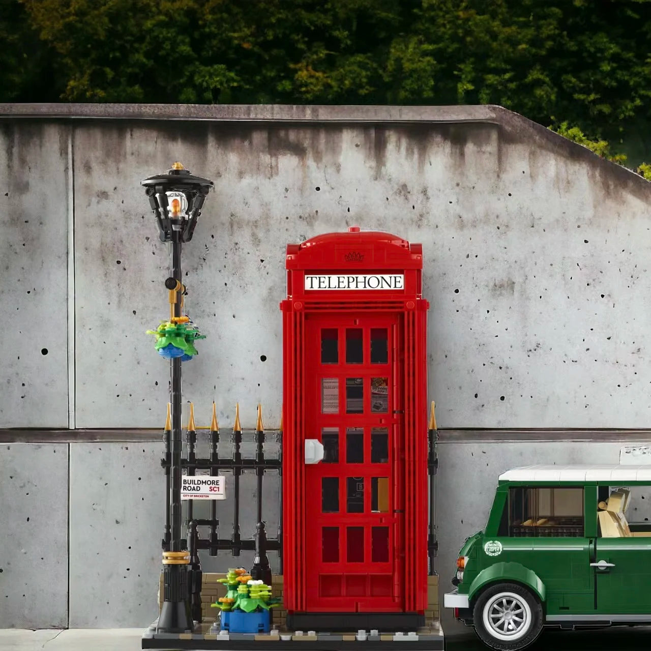 London Red Telephone Booth Building Blocks Set – 1460PCS Street View Puzzle for Kids and Adults