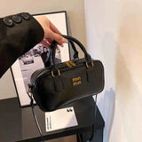 Versatile PU Leather Bowling Bag with Interior Zipper Pocket – Unisex, Fashionable & Practical