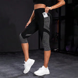 High-Waisted Colorblock Yoga Capris with Pockets – Tummy Control Workout Leggings