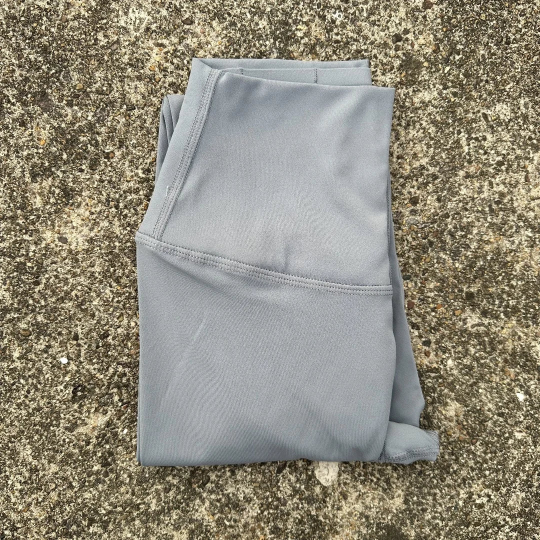 High-Waist Seamless Yoga Leggings with Back Pocket – Ankle-Length, Stretch Fit