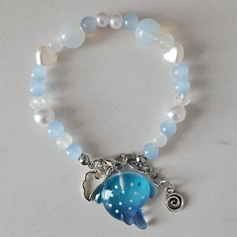 Pulsera con dije de tiburón ballena hecha a mano: joyería inspirada en el océano para uso unisex