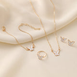 Collar romántico con colgante de insecto: joyería de moda bonita y moderna para mujeres