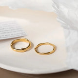 Minimalist Stackable Gold & Silver Ripple Rings – Stainless Steel Jewelry for Women & Men