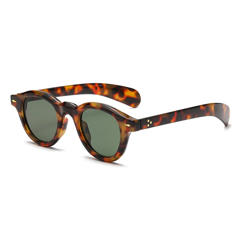 Women's Oval Fashion Sunglasses – UV400 Gradient Lenses for Stylish Protection