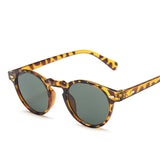 Retro Round Cat Eye Sunglasses – Vintage Style with UV400 Protection for Men & Women