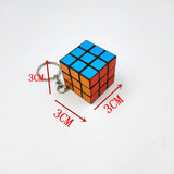 Mini llavero con cubo mágico 3x3: elegante juguete de rompecabezas y accesorio de moda para niños y adultos