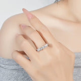 Round Cut Moissanite Ring – 925 Sterling Silver Classic Wedding Band for Women with GRA Certification