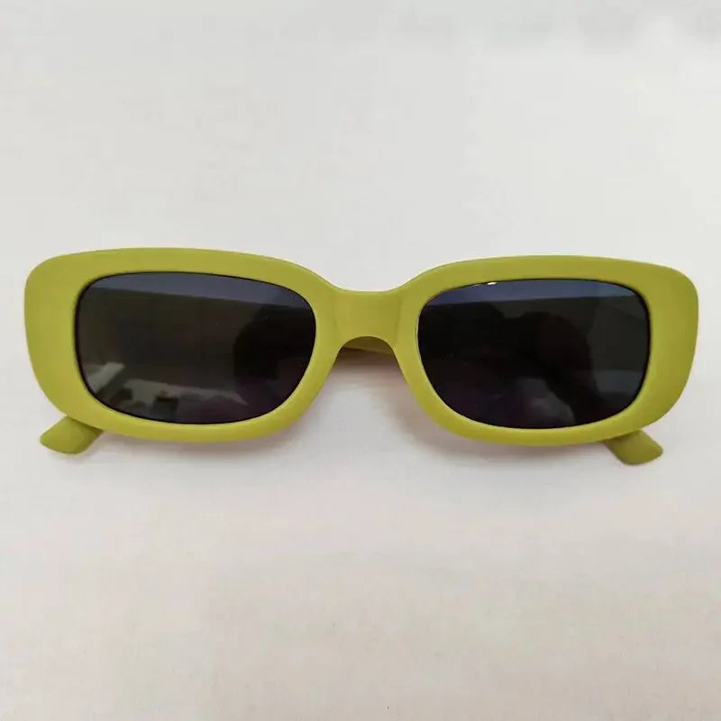 Retro Rectangle Sunglasses for Women – UV400 Vintage Fashion Eyewear with Anti-Glare Lenses