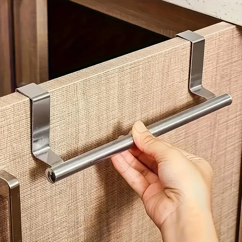 Toallero para colgar sobre la puerta: soporte para colgar toallas de acero inoxidable para baño y cocina; diseño que ahorra espacio y no requiere perforaciones
