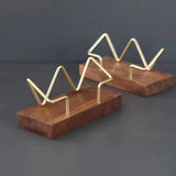 Tarjetero de madera: elegante organizador de escritorio para profesionales
